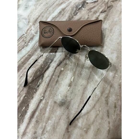 Ray Ban Blue and Silver Mirror Sunglasses Foldable Comes with case - Picture 2 of 10